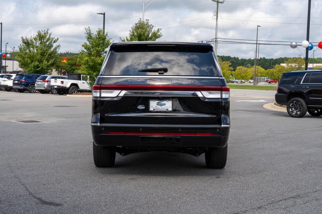Used 2024 Lincoln Navigator Reserve AWD/4WD image 6