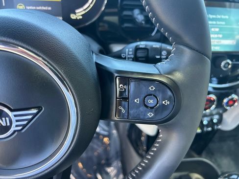 Used 2024 MINI Cooper SE FWD image 18