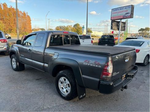 Used 2011 Toyota Tacoma 4x4 Access Cab image 7