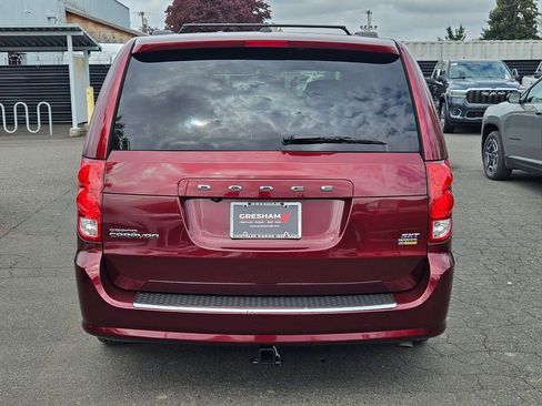 Used 2018 Dodge Grand Caravan SXT FWD image 6
