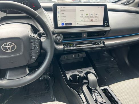 Used 2024 Toyota Prius Limited image 18