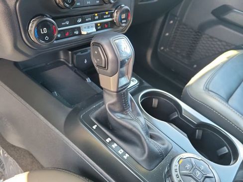 Certified 2025 Ford Bronco Outer Banks AWD/4WD image 15