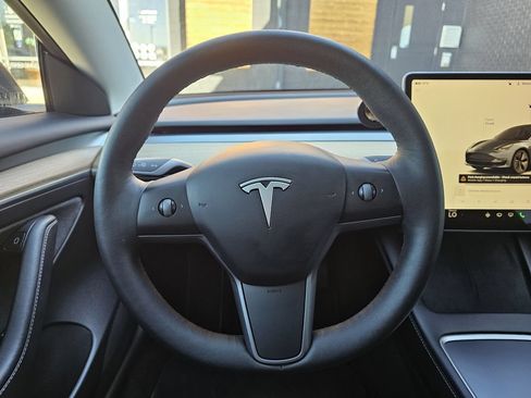 Used 2023 Tesla Model 3 Long Range AWD/4WD image 23