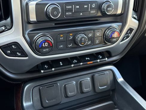 Used 2018 GMC Sierra 1500 SLT w/ Texas SLT Premium Package AWD/4WD image 25