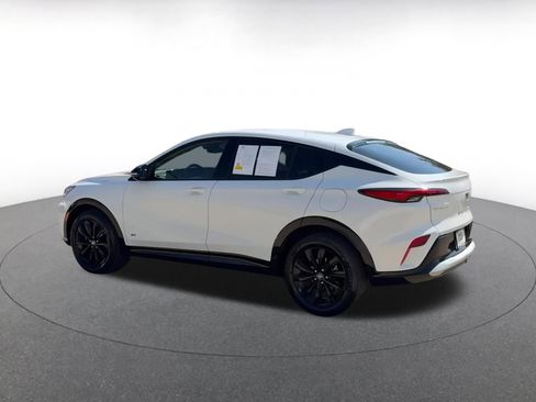 Used 2025 Buick Envista Sport Touring image 10