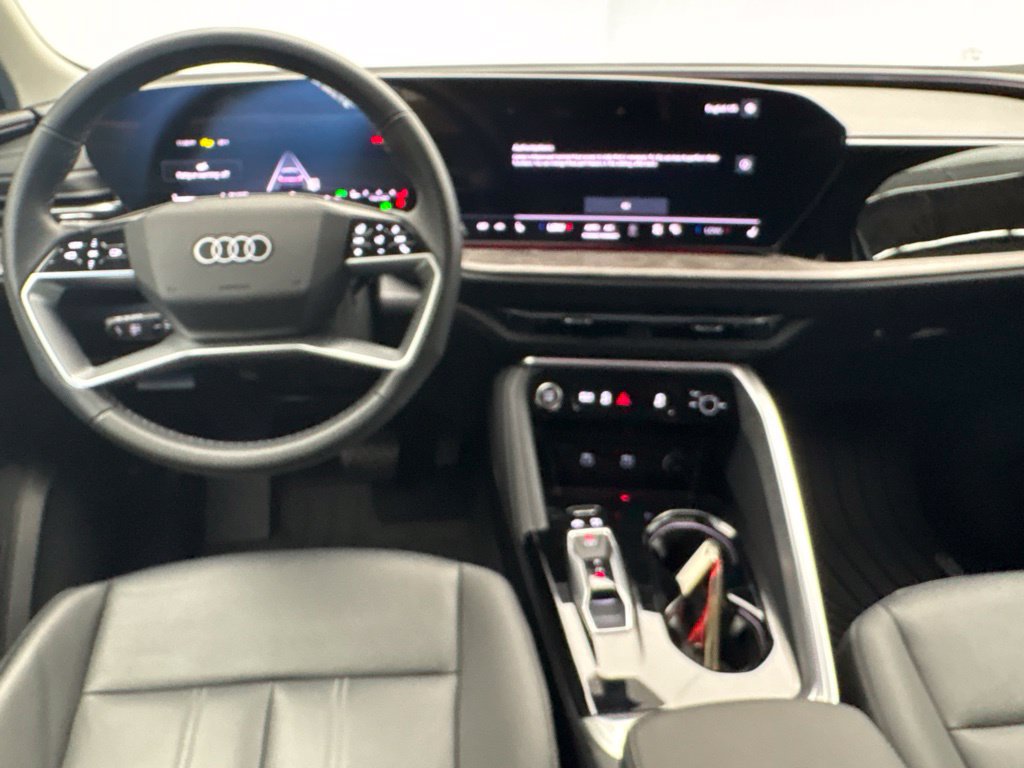 Used 2025 Audi Q5 Premium w/ Convenience Package AWD/4WD image 30