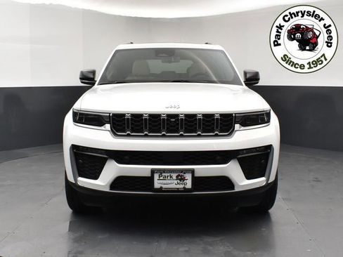 New 2026 Jeep Grand Cherokee Limited w/ Luxury Tech Group II image 5