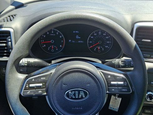 Used 2020 Kia Sportage LX FWD image 19