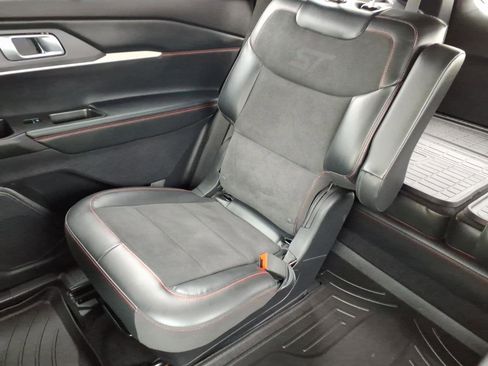 Used 2025 Ford Explorer ST AWD/4WD image 22