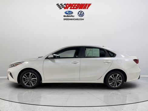 Used 2024 Kia Forte LXS FWD image 10