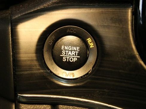 Used 2020 Jeep Grand Cherokee Limited w/ Luxury Group II image 26