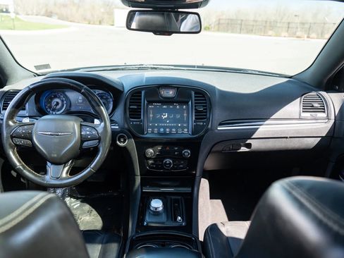 Used 2019 Chrysler 300 S w/ S Model Appearance Package RWD image 21