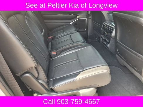 Used 2022 Jeep Wagoneer Series II RWD image 13