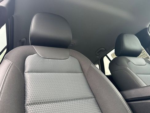 New 2026 Chevrolet Trax LT w/ Driver Confidence Package image 16