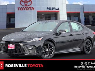 Used 2025 Toyota Camry SE FWD video 1