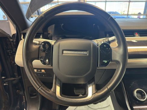 Used 2020 Land Rover Range Rover Evoque SE AWD/4WD image 18
