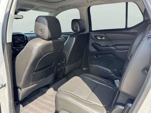 Used 2021 Chevrolet Traverse Premier w/ Redline Edition FWD image 40
