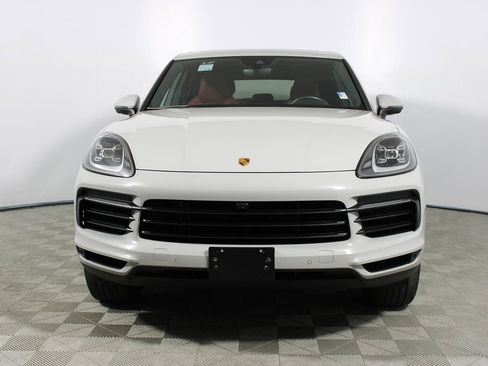 Used 2022 Porsche Cayenne Premium Pkg image 2