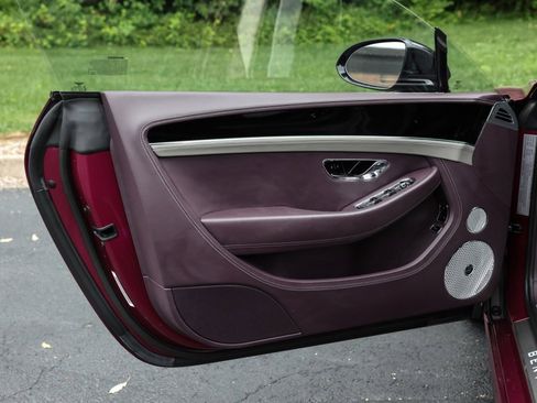 Used 2024 Bentley Continental GT S image 16