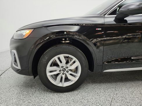 Used 2023 Audi Q5 2.0T Premium w/ Convenience Package AWD/4WD image 22