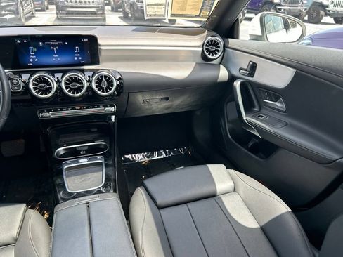 Used 2025 Mercedes-Benz CLA 250 image 11