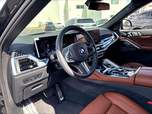 Used 2026 BMW X6 M60i w/ Executive Package AWD/4WD image 18
