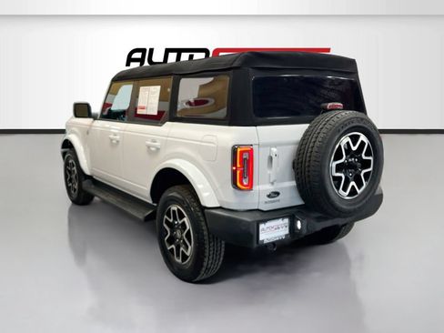 Used 2025 Ford Bronco Outer Banks AWD/4WD image 5