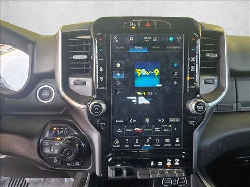 Used 2022 RAM 1500 Big Horn AWD/4WD image 16