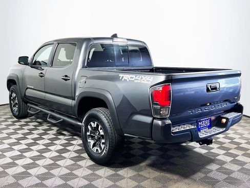 Certified 2020 Toyota Tacoma TRD Off-Road w/ Technology Package AWD/4WD image 5