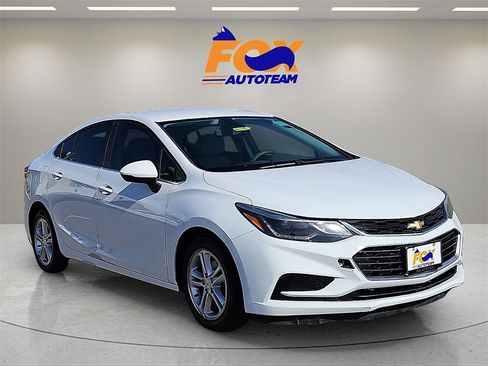 Used 2016 Chevrolet Cruze LT w/ Convenience Package image 6