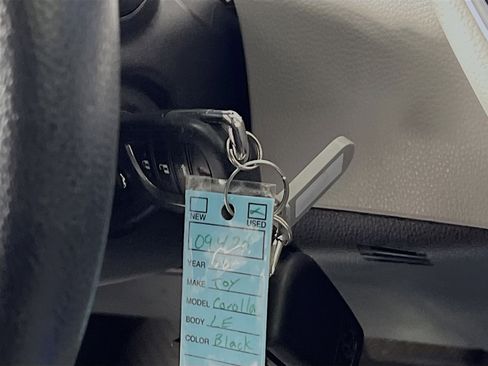 Used 2024 Toyota Corolla LE image 23