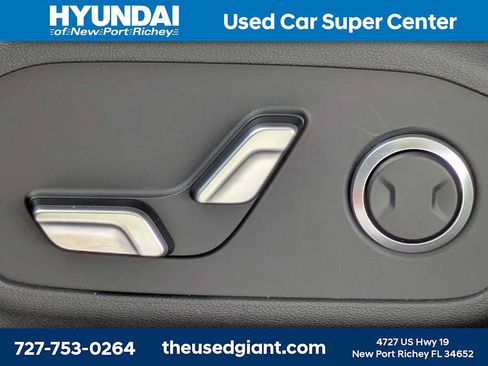 Used 2026 Hyundai Santa Fe SEL FWD image 25