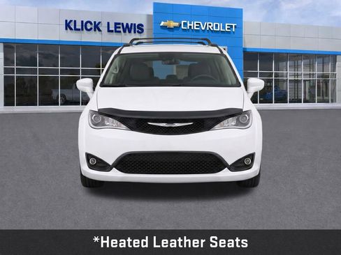 Used 2018 Chrysler Pacifica Touring-L Plus w/ S Appearance Package FWD image 2