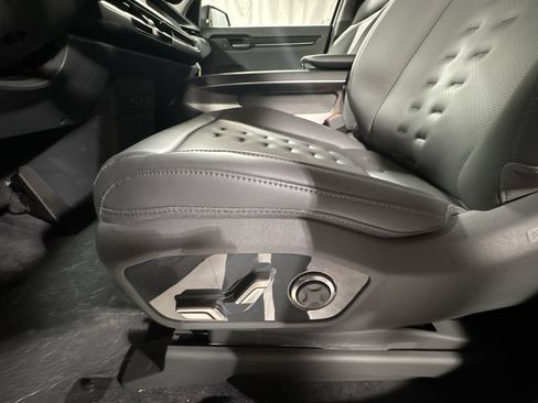 New 2026 Kia EV9 Wind AWD/4WD image 5