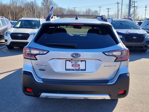 Certified 2025 Subaru Outback Limited image 4