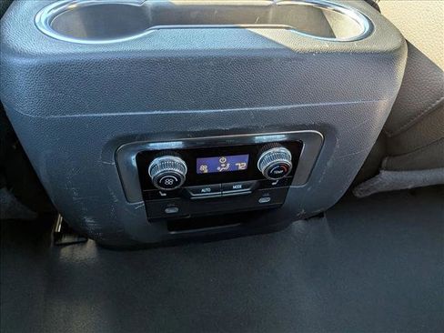 Used 2023 GMC Yukon Denali image 18