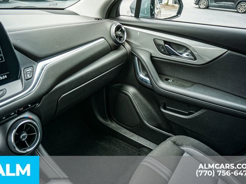 Used 2025 Chevrolet Blazer LT FWD image 48