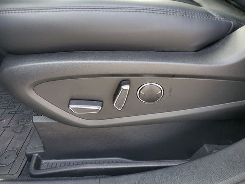 Used 2023 Lincoln Nautilus Reserve w/ Monochromatic Package image 15