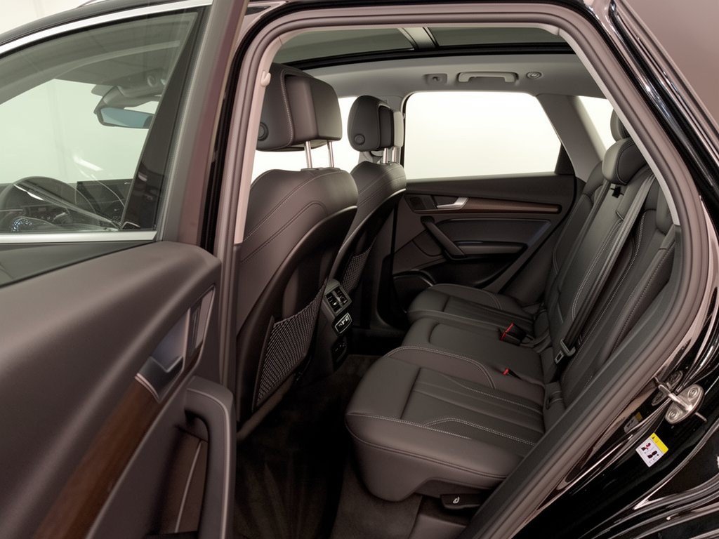 Certified 2024 Audi Q5 2.0T Premium AWD/4WD image 25