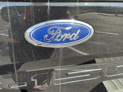 Used 2019 Ford F150 XLT w/ Equipment Group 302A Luxury image 5