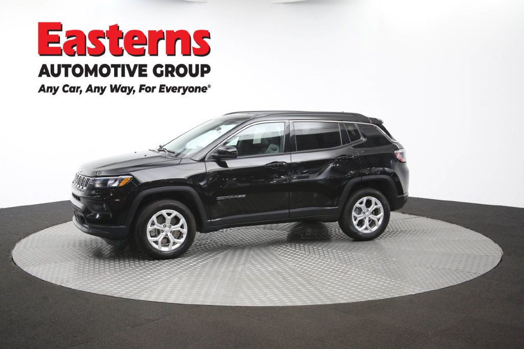 Used 2024 Jeep Compass Latitude AWD/4WD image 59