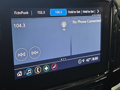 Used 2023 Chevrolet Traverse LT w/ Midnight/Sport Edition image 16