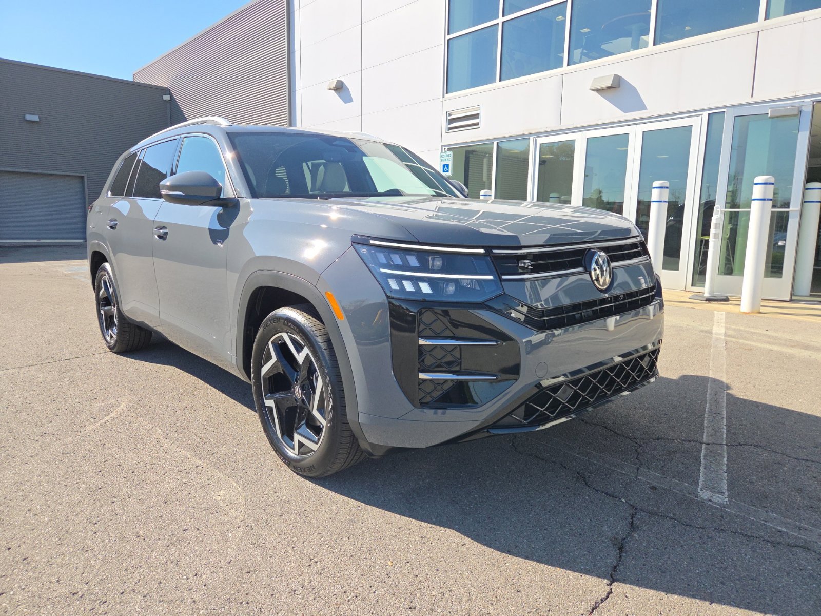 New 2027 Volkswagen Atlas SEL R-Line AWD/4WD image 30