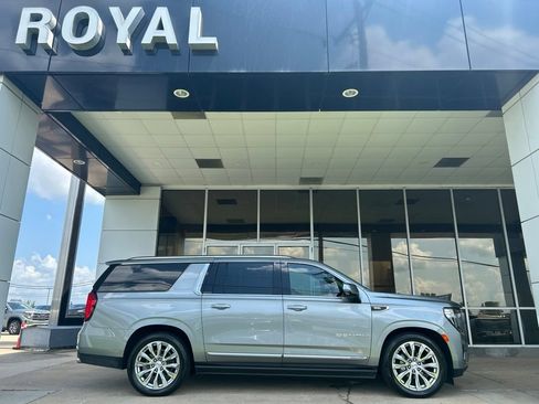 Used 2024 GMC Yukon XL Denali w/ Max Trailering Package RWD image 1