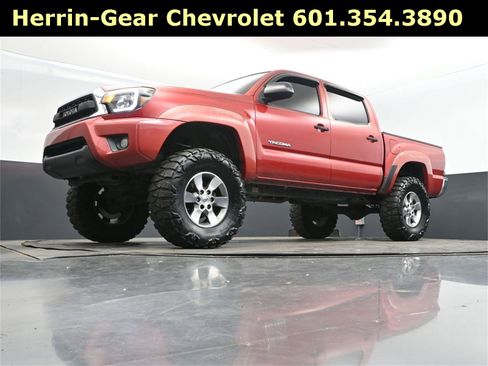 Used 2012 Toyota Tacoma PreRunner image 38