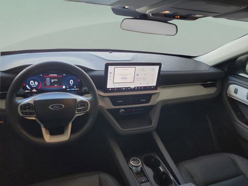 New 2026 Ford Explorer Active w/ Active Comfort Package image 22