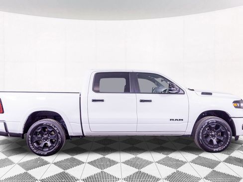 New 2026 RAM 1500 Big Horn AWD/4WD image 7