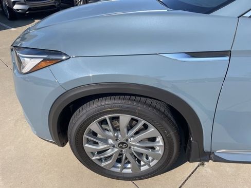 New 2025 INFINITI QX50 Luxe w/ Accent Package image 7