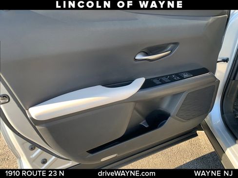 Used 2020 Lexus UX 250h w/ Premium Package image 12