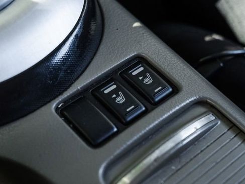 Used 2006 Nissan 350Z Touring w/ (N93) Cargo Convenience Pkg image 79